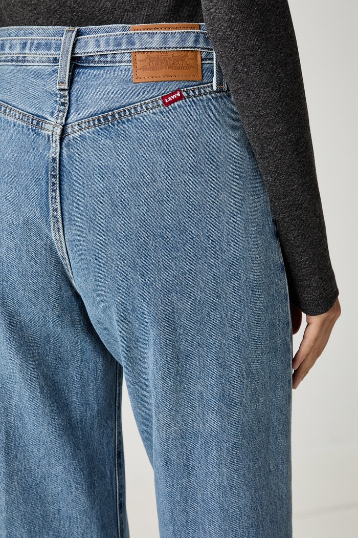 Levi's jeansy wide leg damskie RIBCAGE WL BELTED niebieski 005LK