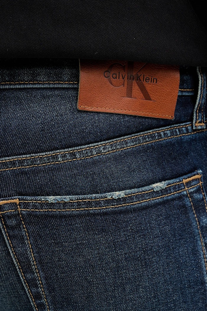 Kavbojke Calvin Klein Jeans mornarsko modra LV04RE701G