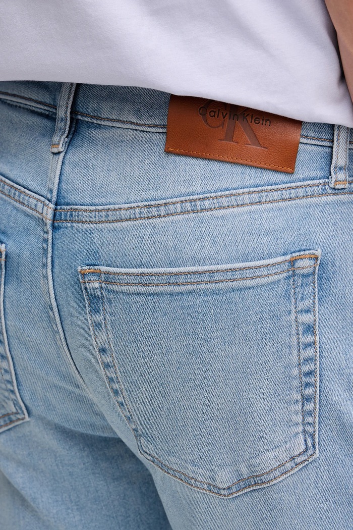 Kavbojke Calvin Klein Jeans modra LV04RE780G