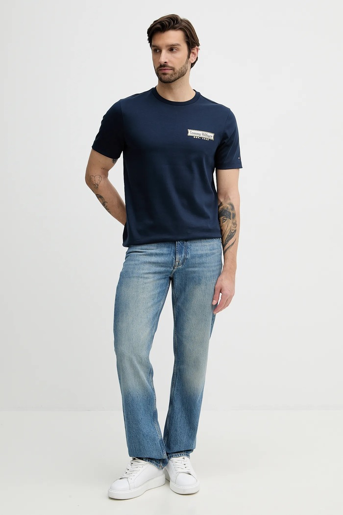 Kavbojke Tommy Hilfiger MW0MW42806 modra SS26