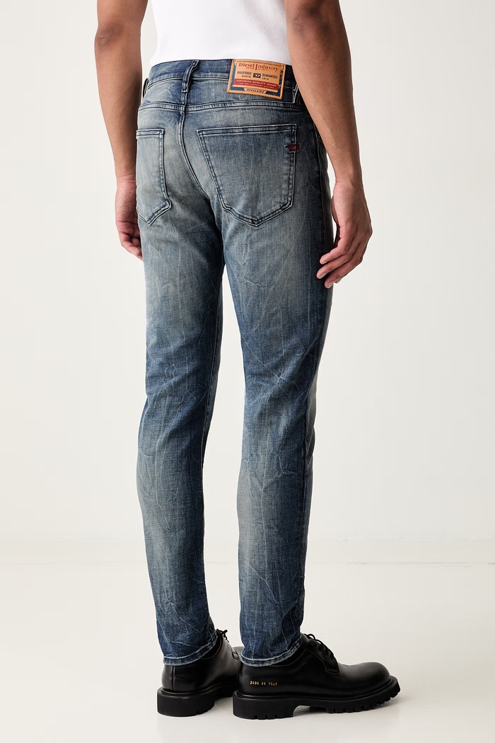 Odzież Diesel jeansy slim fit męskie 2019 D-STRUKT L.32 A03558.09N45 granatowy