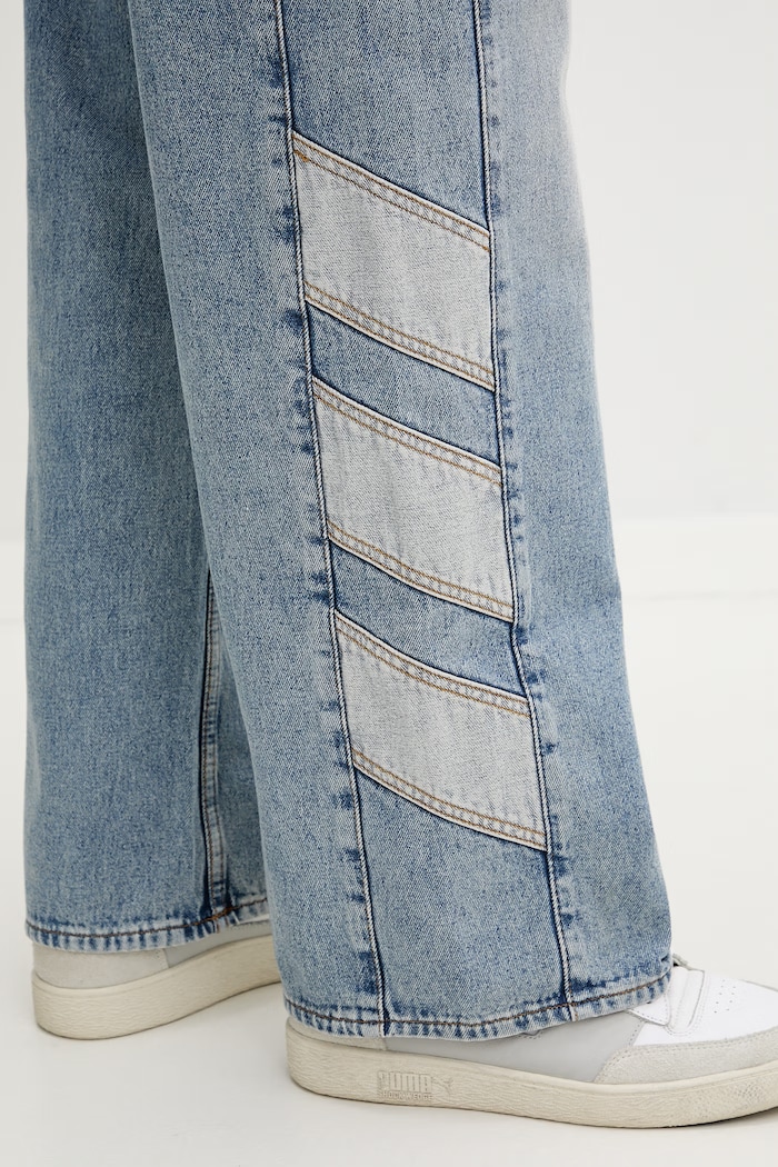 adidas Originals jeansy KE0112 niebieski