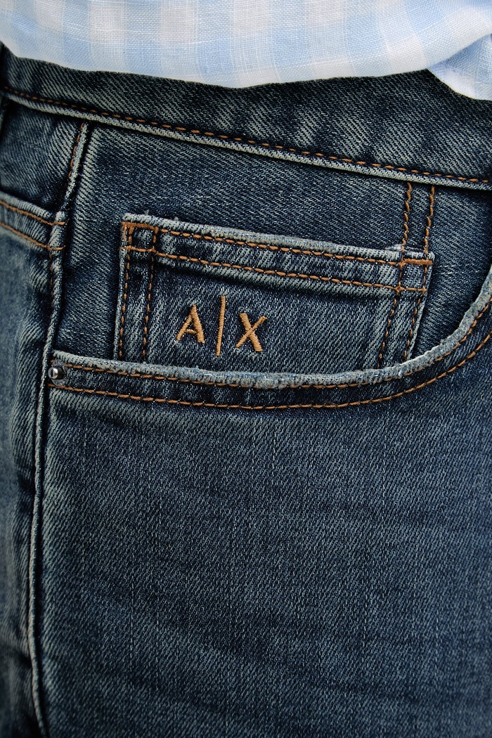 Armani Exchange rifle slim fit pánske tmavomodrá XM000070.AF24463