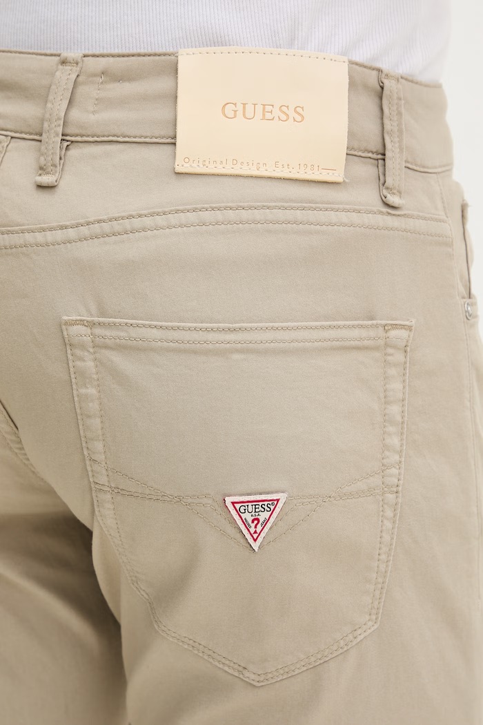 Guess slim hlače moške z bombažem ANGELS bež M6GAN2.W1698