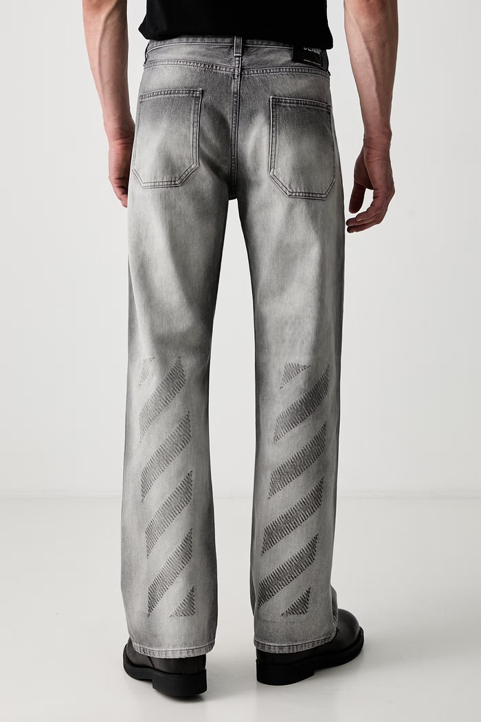Одежда Off-White джинсы relaxed fit для мужчин 44XYA18JS26D003020 серый