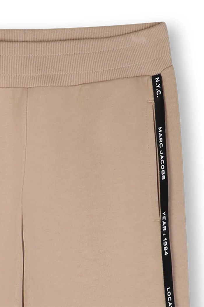 Fiú Marc Jacobs gyerek pamut melegítőnadrág W60805.102.108 bézs