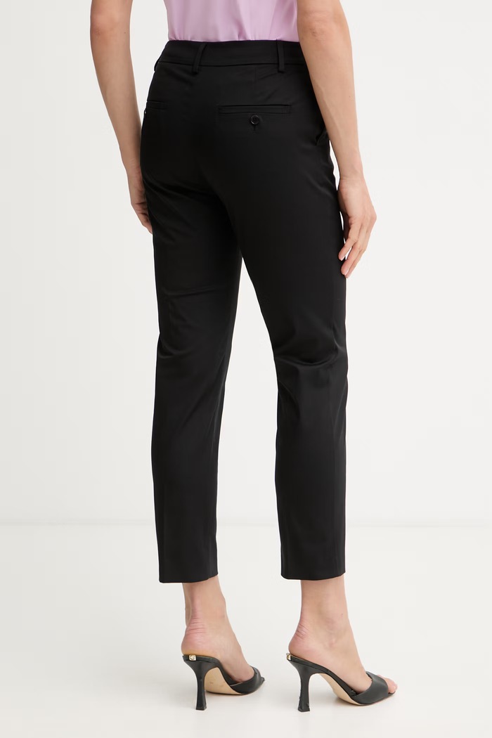 Oblečenie Weekend Max Mara nohavice dámske bavlnené s elastanom CECCO 2615131082600 čierna