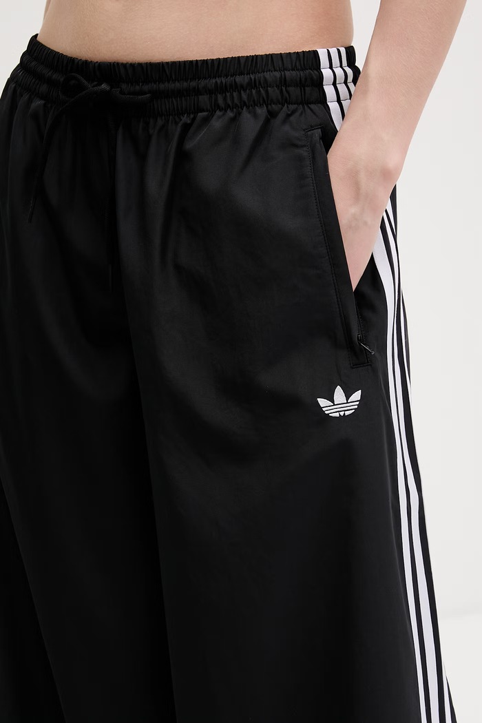 adidas Originals pantaloni de trening femei Firebird negru KD2914