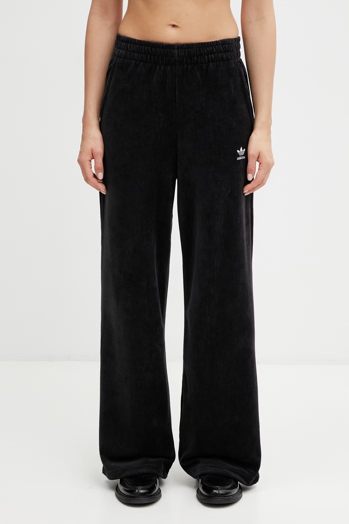 adidas Originals spodnie dresowe sztruksowe Essentials dzianina czarny KE1113