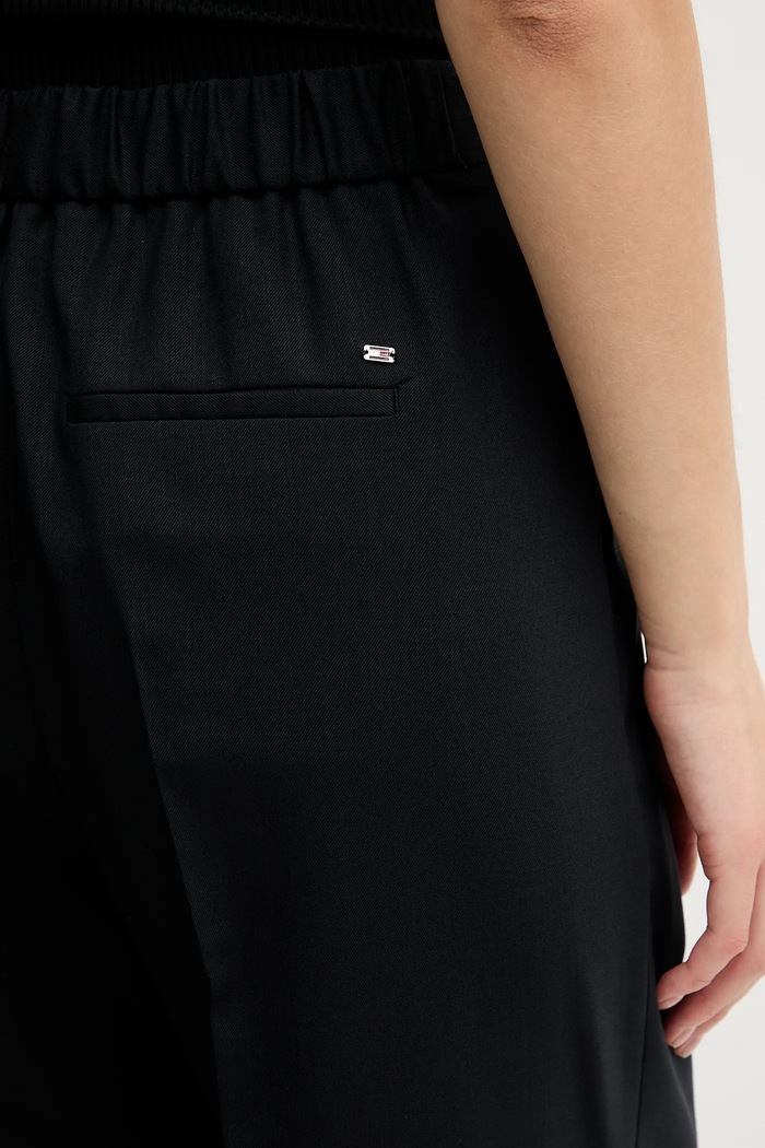 Nohavice s prímesou vlny Tommy Hilfiger tmavomodrá WW0WW48801