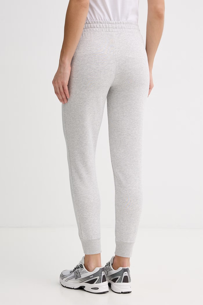 Oblečenie Puma teplákové nohavice dámske bavlnené Essential TR 683284 sivá