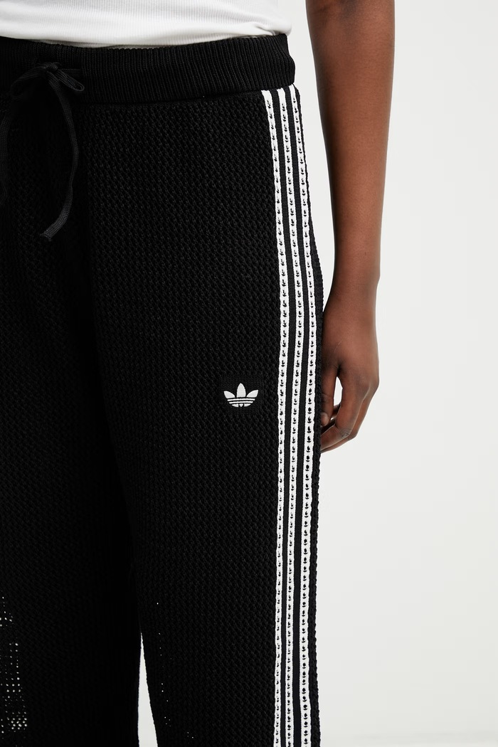 adidas Originals Crochet Pantaloni da tuta da donna nero KC6494