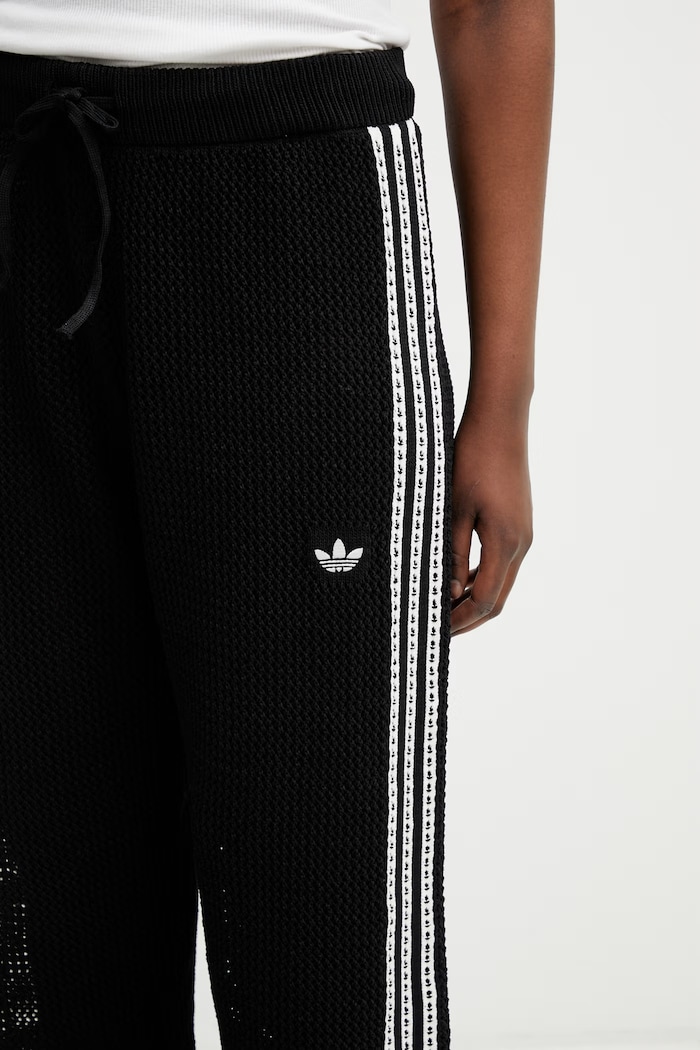 adidas Originals Crochet Pantaloni da tuta da donna nero KC6494