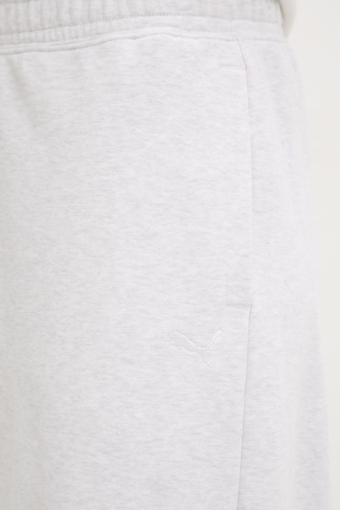 Puma pantaloni de trening din bumbac Wardrobe Essentials alb 634583