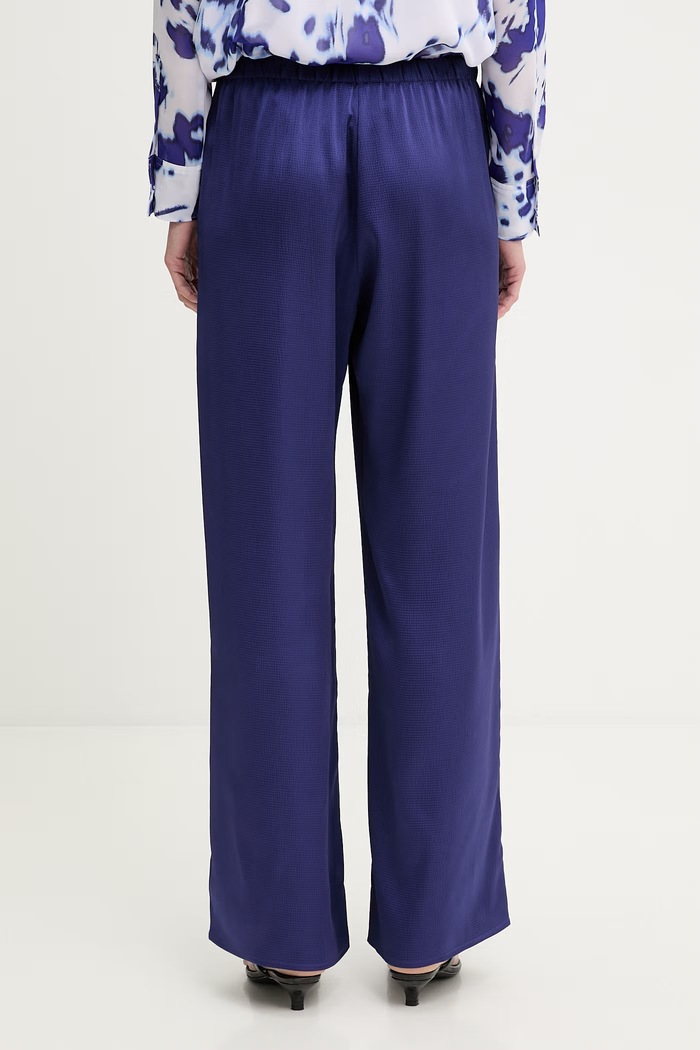 Oblečenie Calvin Klein nohavice dámske LV044F611G fialová