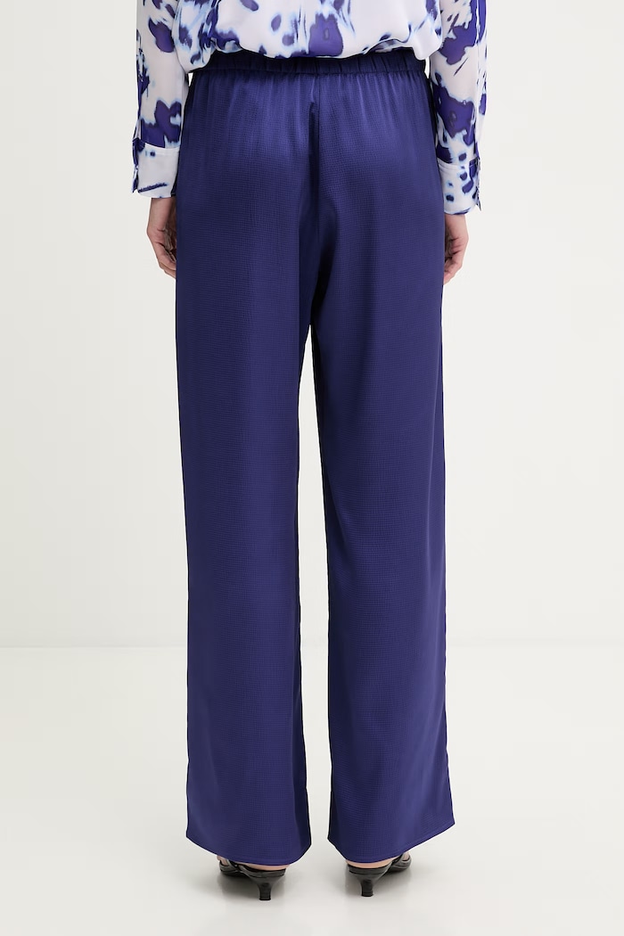 Oblečenie Calvin Klein nohavice dámske LV044F611G fialová