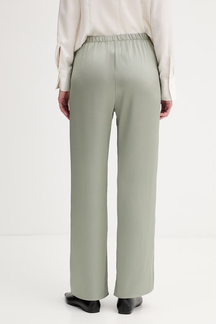 Îmbrăcăminte Calvin Klein pantaloni pentru femei LV044F611G verde