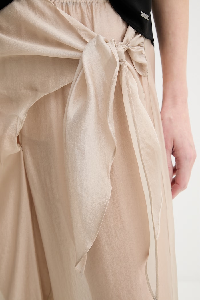 Calvin Klein spodnie damskie z wiskozą LV00Q61157 beżowy