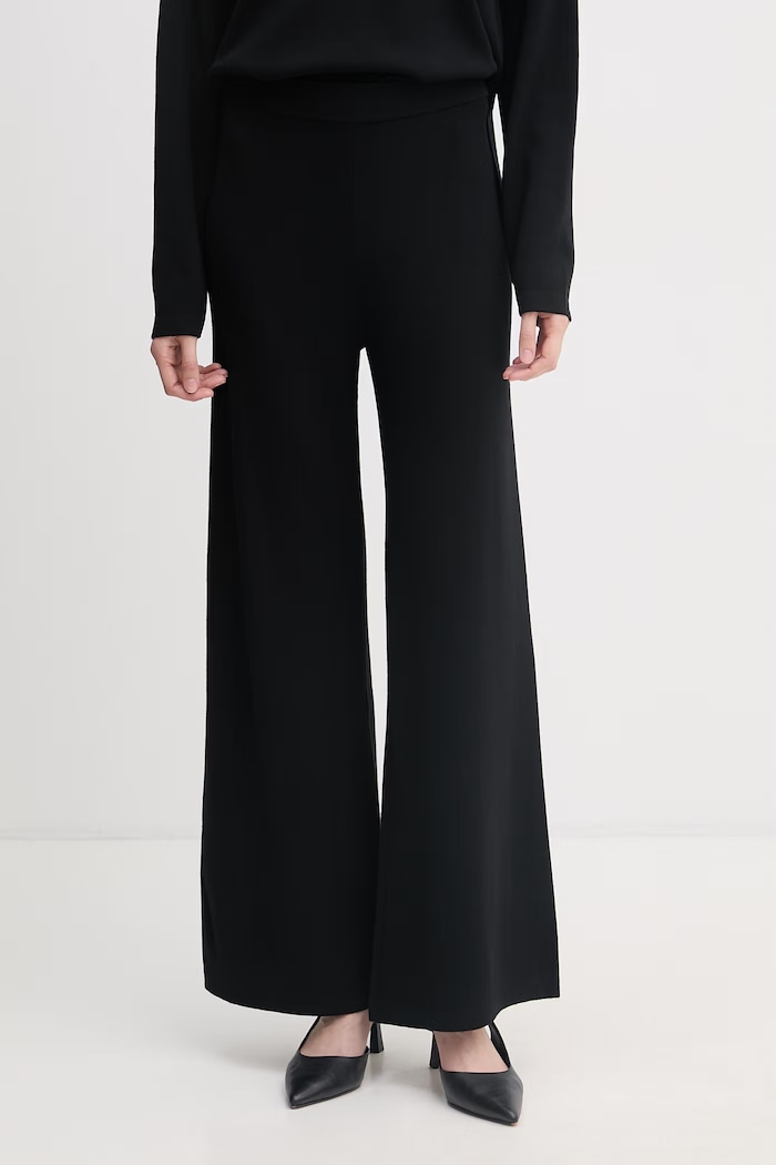 United Colors of Benetton pantaloni de trening pentru femei cu vâscoză negru 1LHGDF015