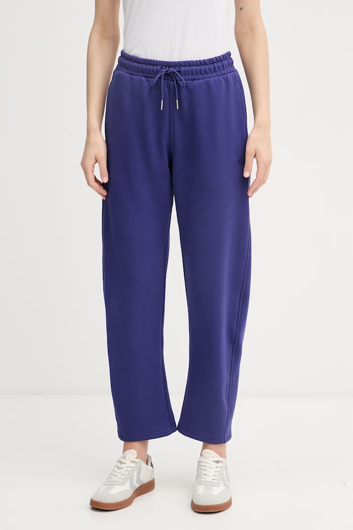 Calvin Klein Jeans teplákové nohavice dámske bavlnené fialová LV047F210G