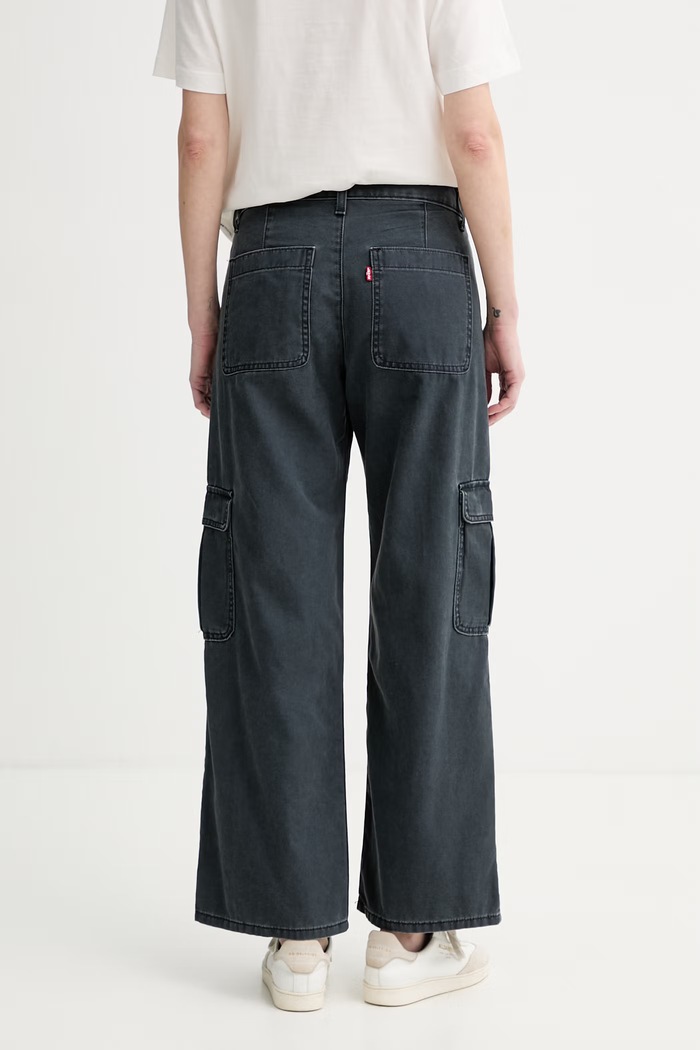 Odzież Levi's spodnie damskie bawełniane SUPERLOW LOOSE CARGO ND 005FX.0002 czarny