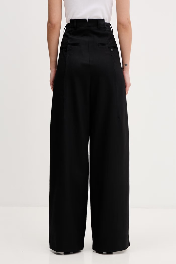 Ρούχα Παντελόνι με προσθήκη μαλλιού VETEMENTS ME76TP020B μαύρο