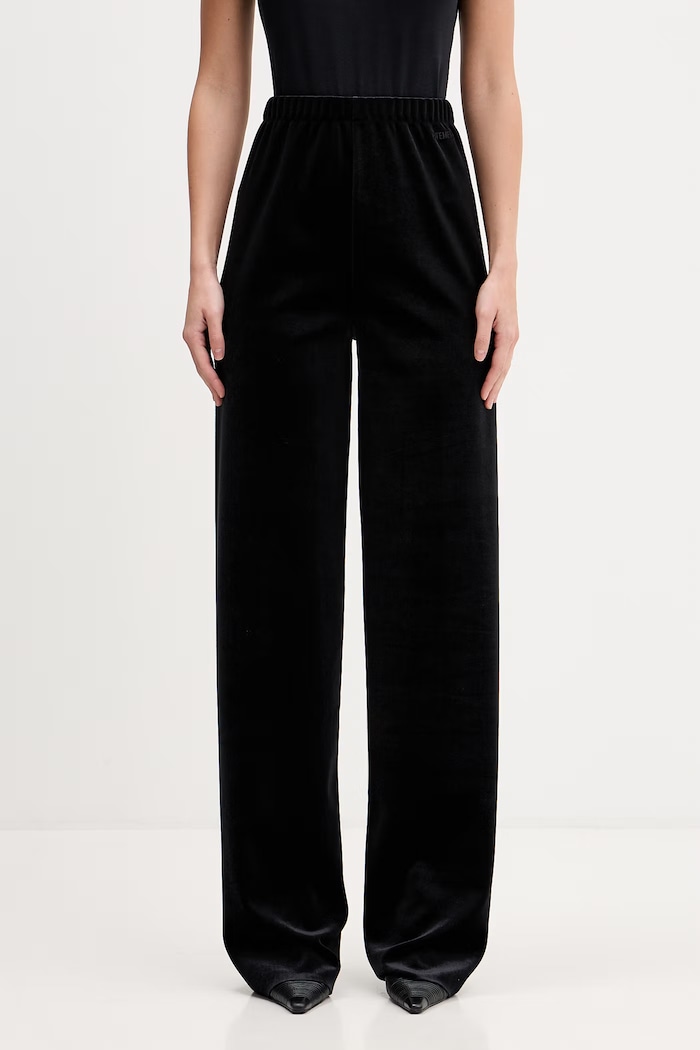 VETEMENTS spodnie welurowe dzianina czarny WE76PA420B