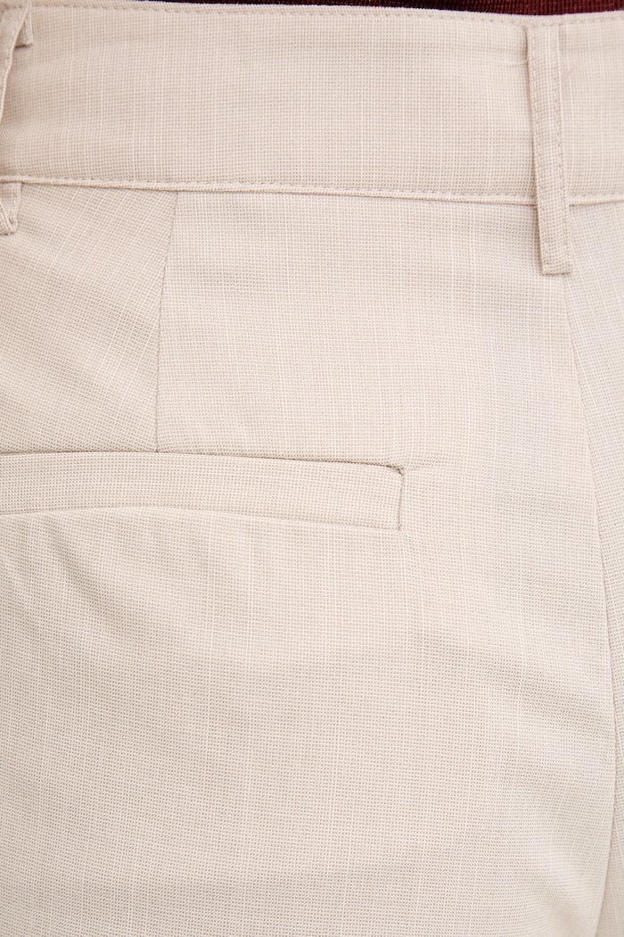 Guess spodnie capri damskie z wiskozą CHRISSY beżowy W6GB24.W2097