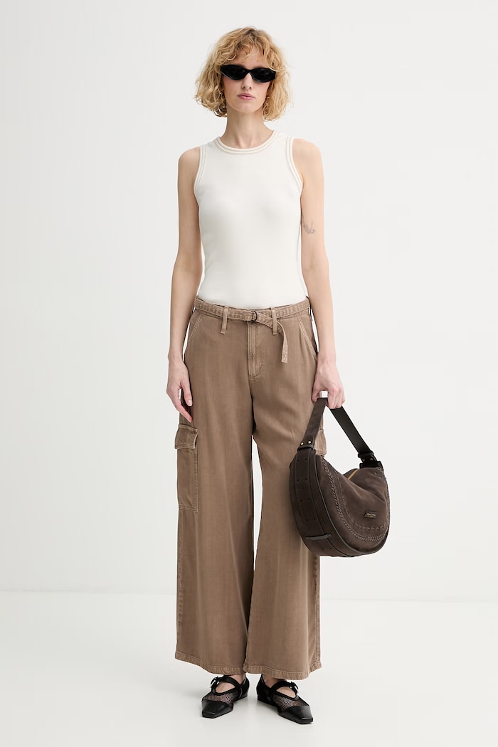 Levi's spodnie damskie z lyocellem BAGGY DAD CARGO 003IN.0006 brązowy SS26