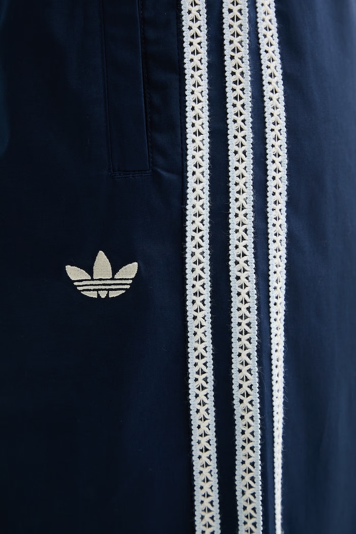 adidas Originals spodnie straight damskie bawełniane z elastanem granatowy KY3174