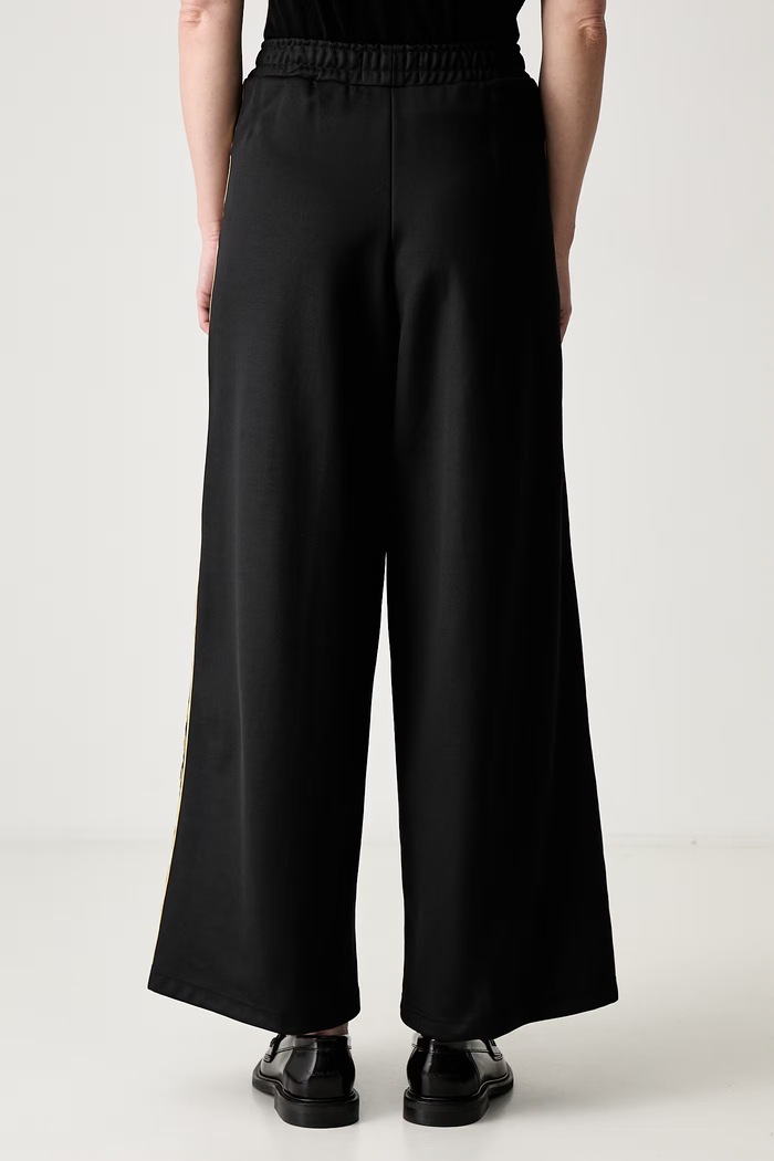 Îmbrăcăminte Fred Perry pantaloni de trening pentru femei T2106 negru