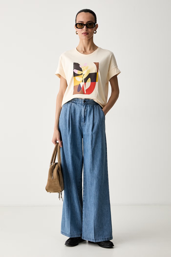 United Colors of Benetton hlače s širokimi hlačnicami ženske 4KOWDF0C5 modra SS26