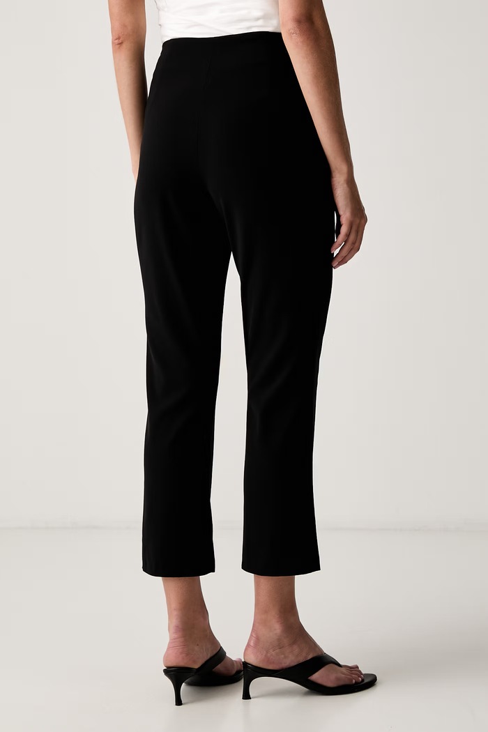 Odzież Le Privé spodnie capri damskie z wiskozy YSEE CAPRI NOIR LP00772 czarny