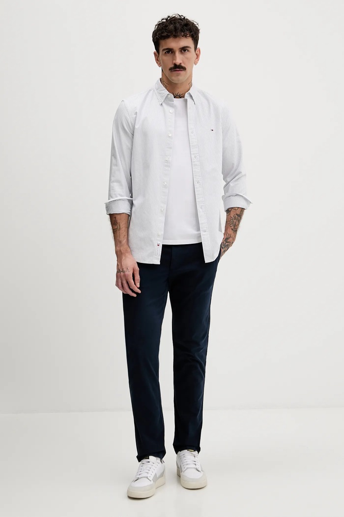 Tommy Jeans pantaloni DM0DM22404 bleumarin SS26