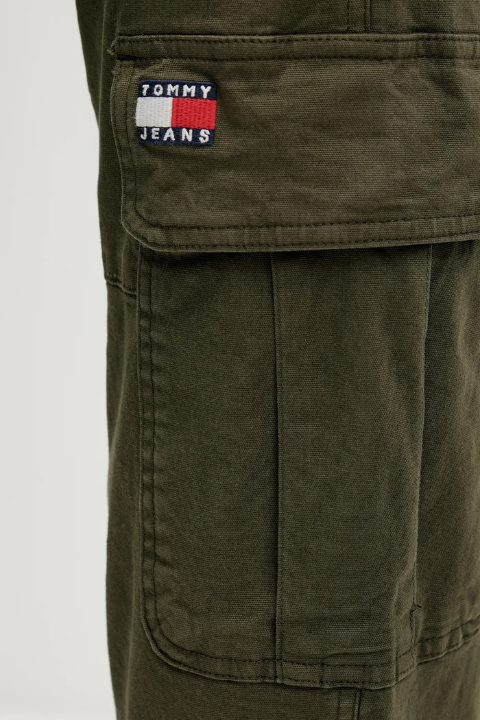 Tommy Jeans spodnie zielony DM0DM22651