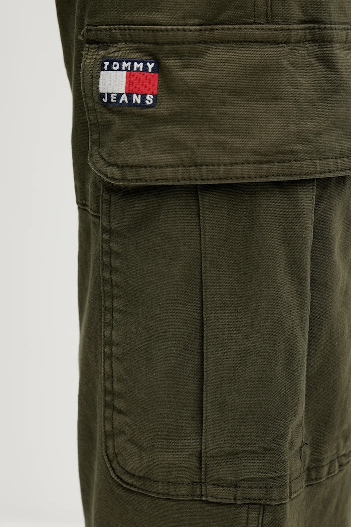 Tommy Jeans spodnie zielony DM0DM22651