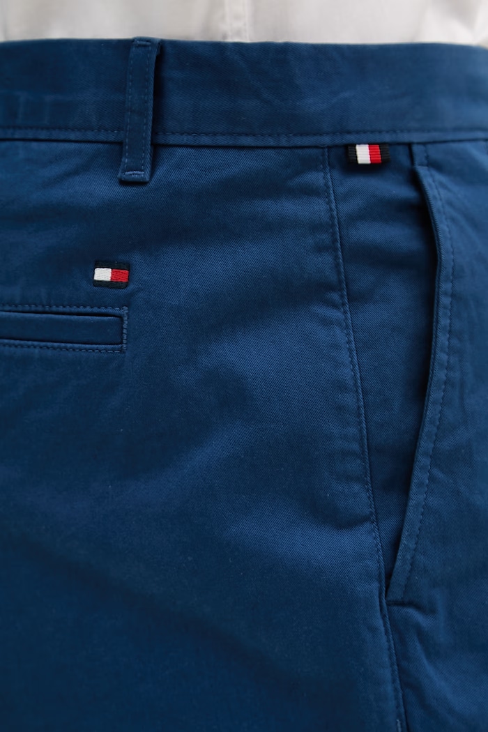 Tommy Hilfiger nohavice pánske bavlnené s elastanom modrá MW0MW40690