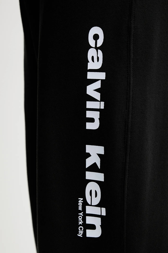 Tepláky Calvin Klein čierna LV14LE252G