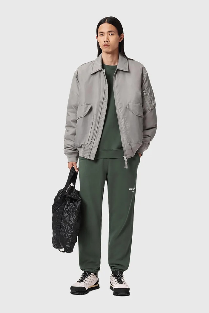 AllSaints pantaloni de trening din bumbac M034TD verde