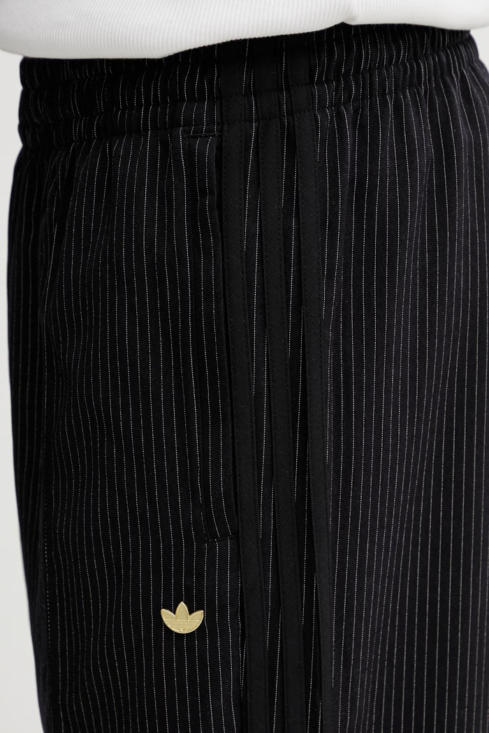 Kalhoty adidas Originals Firebird Track Pants černá KC9052
