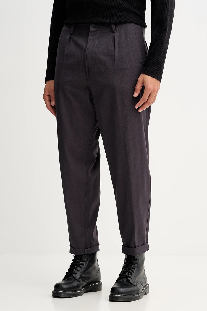 G-Star spodnie Pleated Chino Relaxed Tapered z elastanem szary D24543.D731.H615