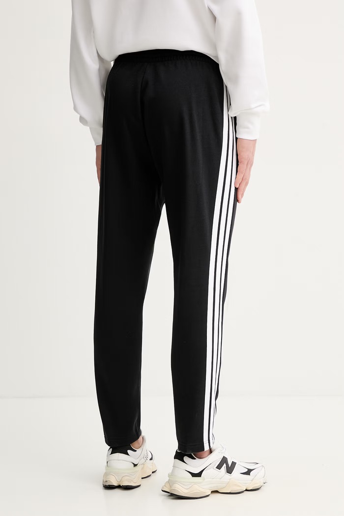 Oblečenie Tepláky adidas Essential JD1854 čierna