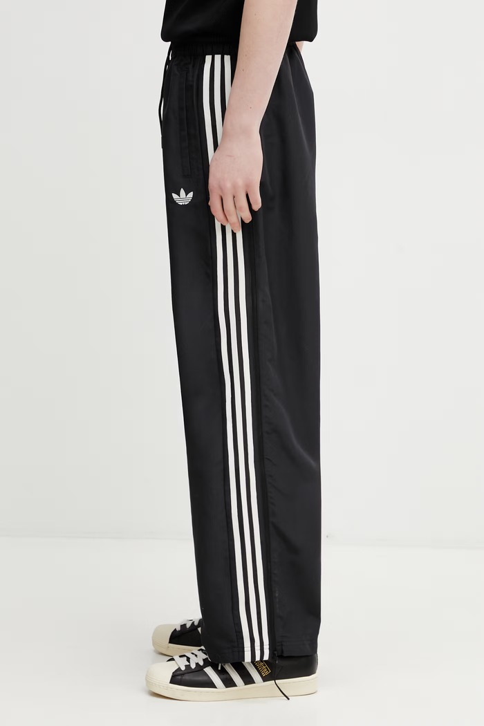 adidas Originals Windbreak teplákové nohavice pánske čierna JZ6966
