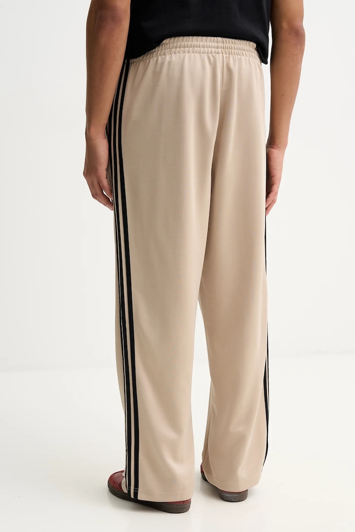 Oblečenie Tepláky adidas Originals KC8527 béžová