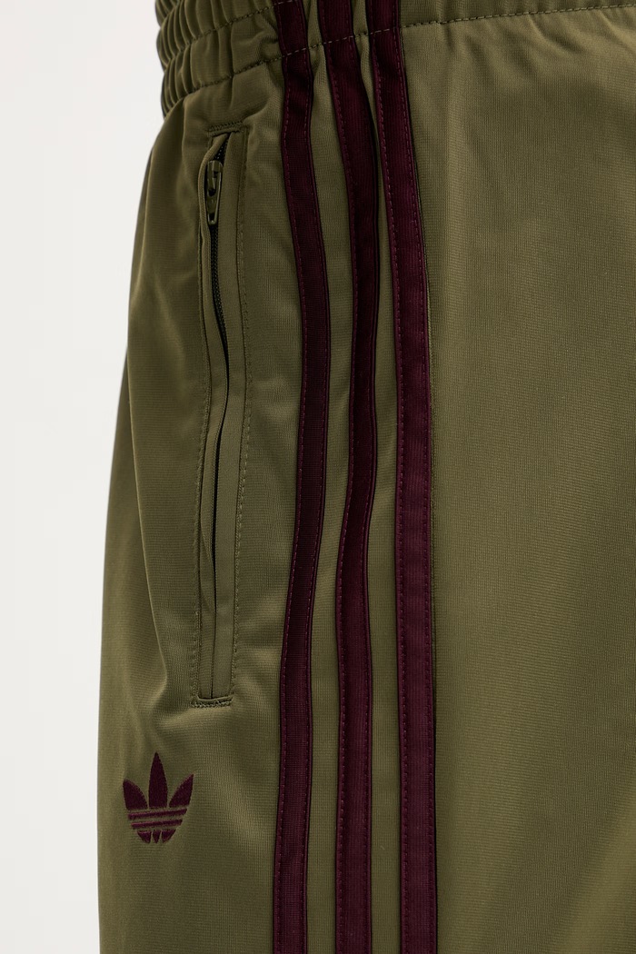 adidas Originals spodnie dresowe Firebird zielony KE1649