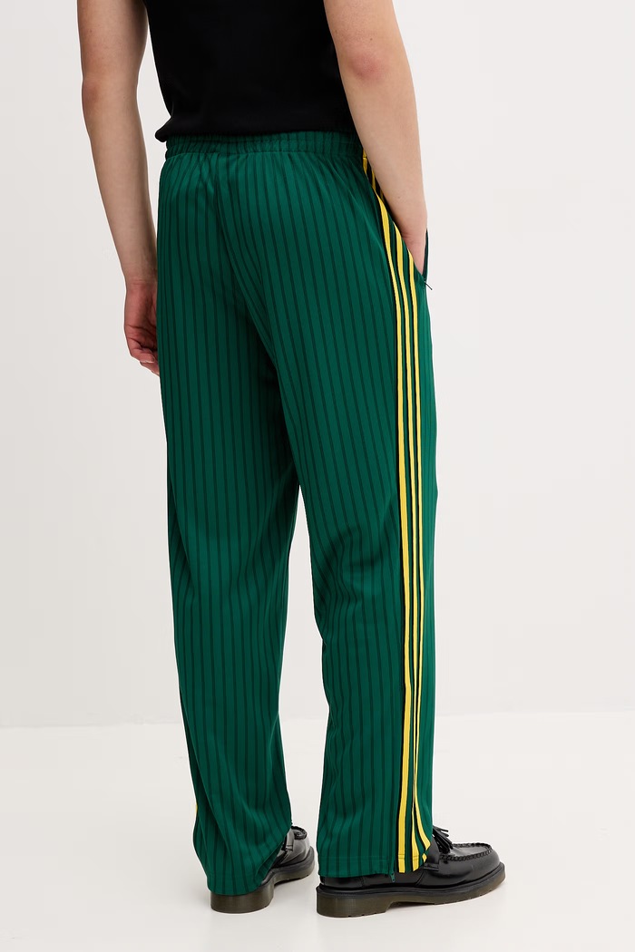 Ρούχα adidas Originals παντελόνι επίσημο Ανδρικό Firebird KE3456 πράσινο