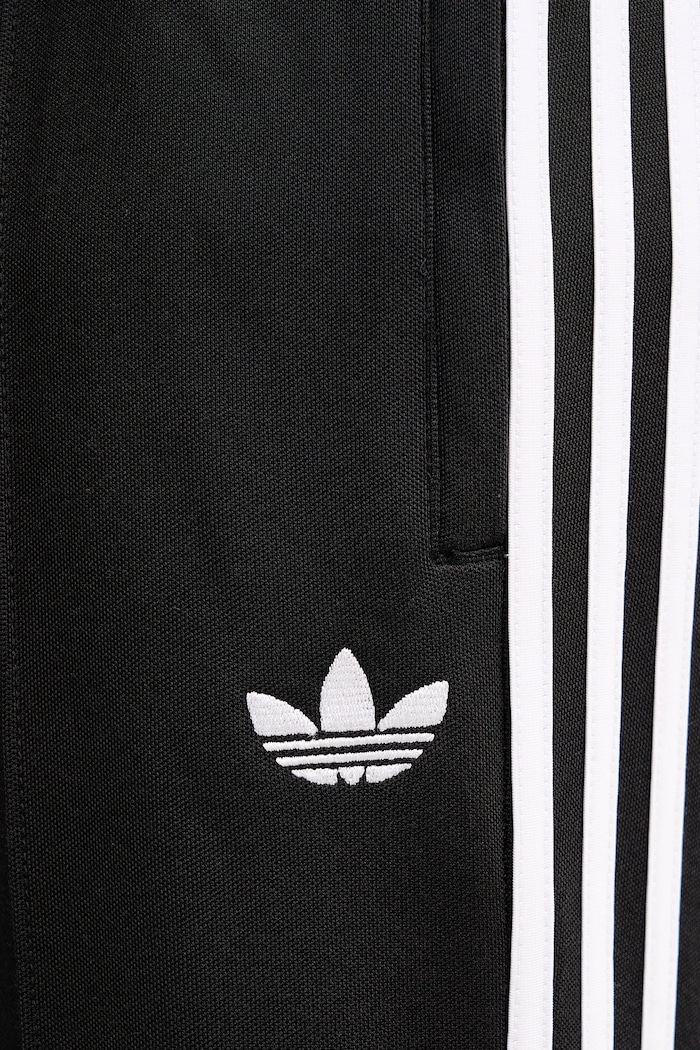 Tepláky adidas Originals čierna KE3501