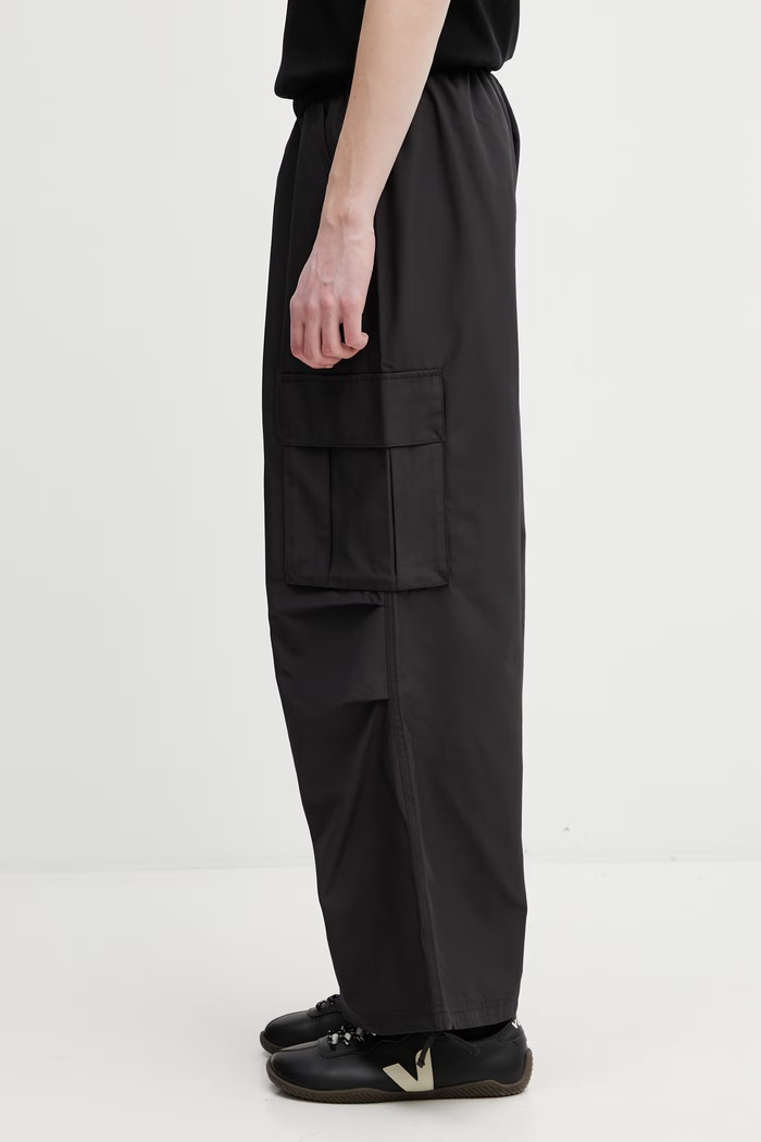 Puma Future pantaloni de trening pentru bărbați 633033 negru SS26