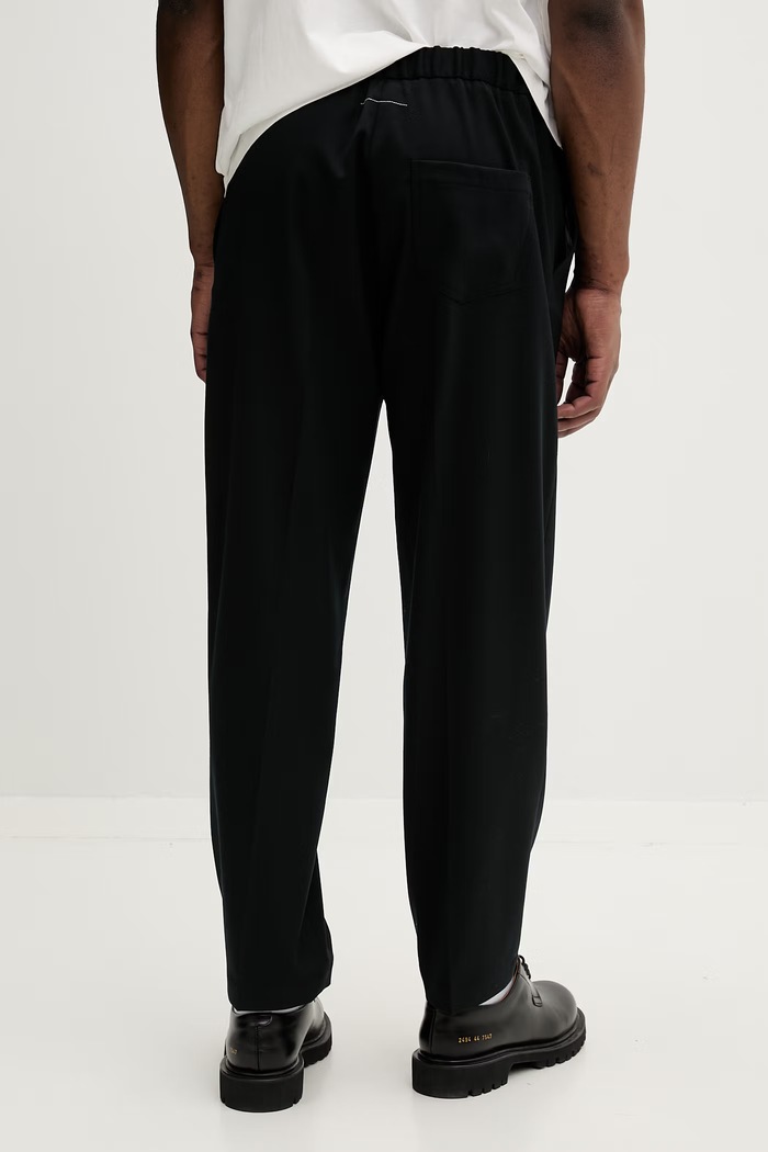 Odzież MM6 Maison Margiela spodnie z dodatkiem wełny SH0KA0023.M35153.900 czarny
