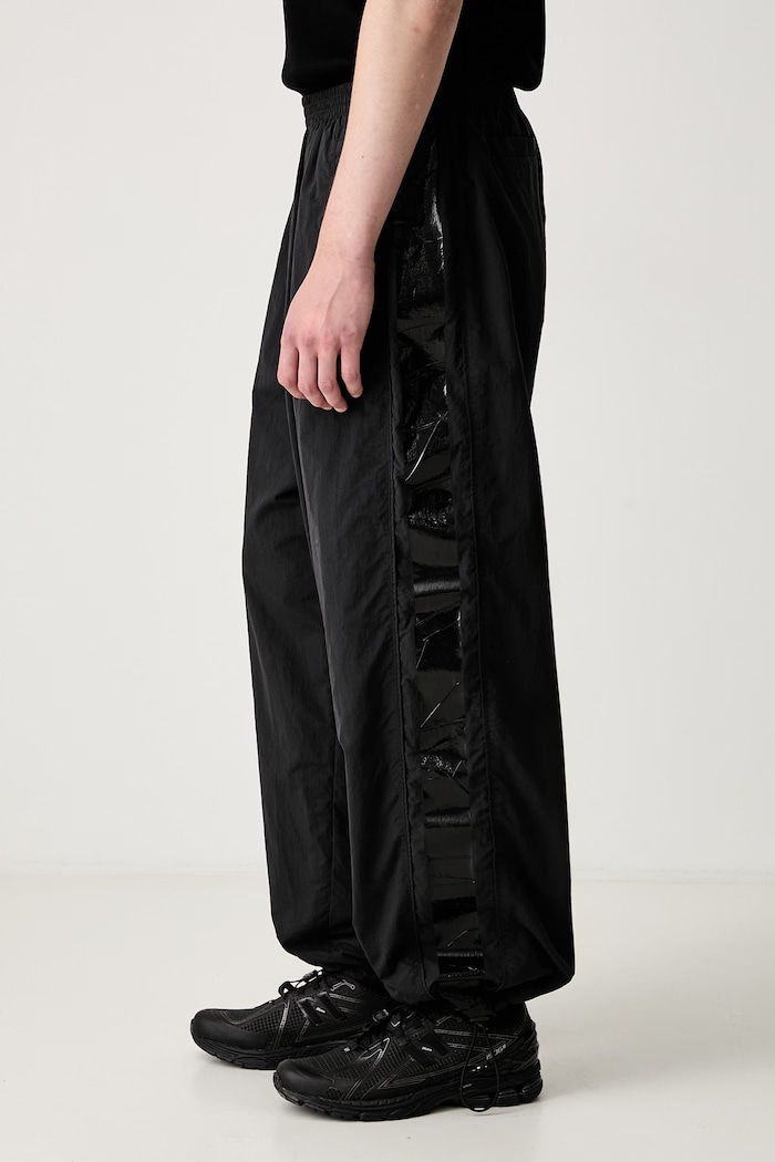 Vetements спортивные штаны для мужчин Taped ME76GP116BB чёрный SS26